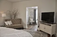 Downtown Luxurious Studio w/ Kitchen - 30 mins from Mount Rushmore