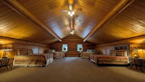 Log Home close to Hiking Trails! - Chalets