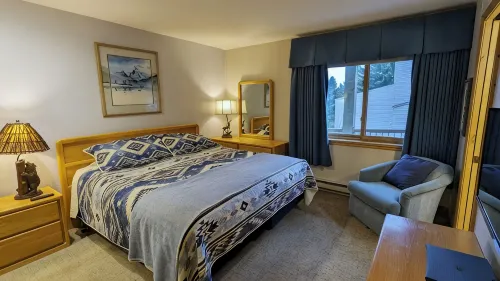 Luxury Condo w/ FREE WiFi, Parking, Heated Pool, Hot Tubs, Skier Shuttles - 2-Sterne