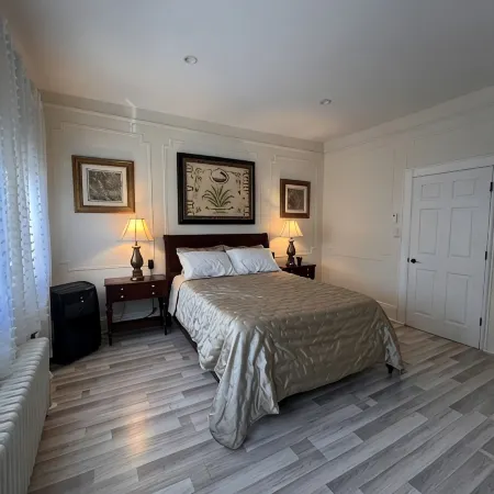 Beautiful 3 Bedroom Apt Home, Jersey City Отели рядом с достопримечательностью «Станция PATH Newport»