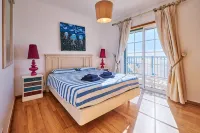 Apartment Meerlust with Fantastic Sea View and Large Balcony and Garage