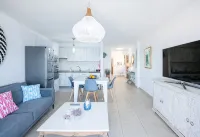 300 - Apartamento con Vistas al mar - 2-Star
