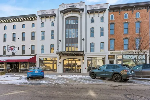 Local Discounts!-The Revitalized Newark Arcade - 3-Star