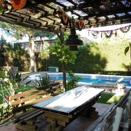 Comfortable apartment and swimming pool in the shade of the pine forest of Chipiona