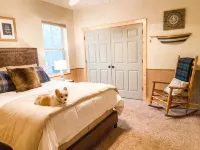 4 Bdr Cozy Cabin Near Fishing, Golf, Marina + Wifi + Pool Table, Pets OK - Wi-Fi