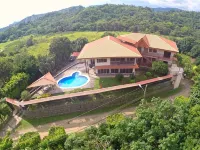 Hilltop Villa with Pool overlooking Jaco - Bungalow