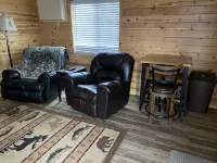 Cozy 2 bedroom Log Cabin - Wifi