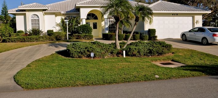 Top Rated Premium Costal Family Retreat with Heated Pool & Private Golden Beach Hotels in Venice