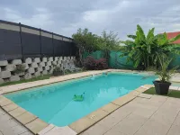 Rent fully equipped gite 20 square meters with terrace and shared pool access - 샬레 호텔