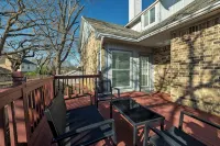Private Backyard + Deck - Near DFW + Toyota Music - Homestays