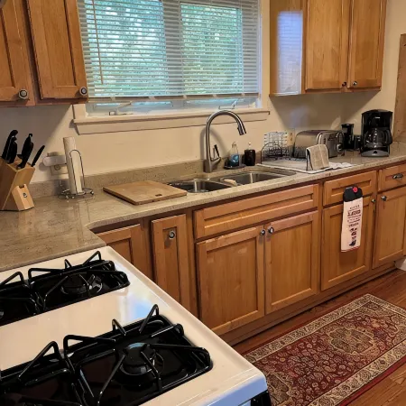 Quiet 5min from lake; near boat launches, bike trails, 45 min to Green Bay