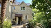 A beautiful, cosy cottage in a peaceful setting with 15% off ferry - 4-Star