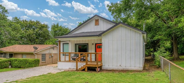 Orange Door Oasis -Gorgeous 3BR/BA Lake House Hotels in Grayson County
