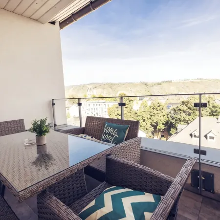 Design apartment centrally located in Andernach with top view, WiFi, kitchen, parking space
