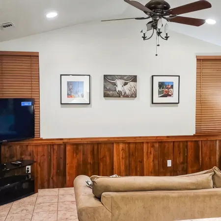 Oma's Haus in Franklin - Near Franklin Ranch Baseball Fields!