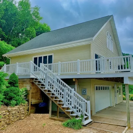 Scenic View Lodge- w/ Hot Tub & Pool
