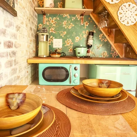 Tiny Cottagecore House in Miami. Walking distance to Hialeah Hospital! Отели в г. Хайалиа