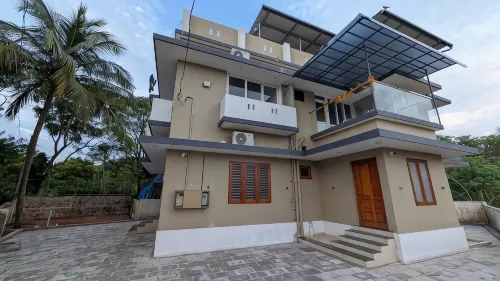 Grand Beach Villa