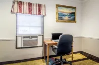 Econo Lodge - 2-Star