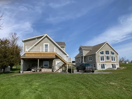 Idyllic 2 bedroom Apartment/Flat on Lake Ontario - 3 stjerner