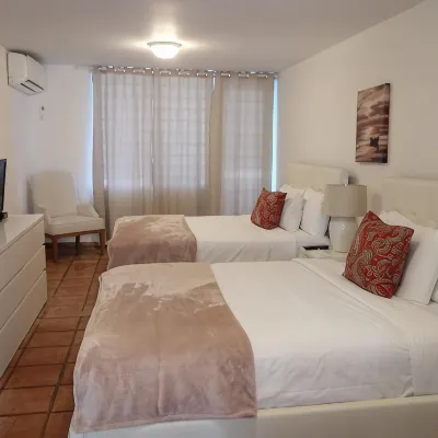 Hosteria del Mar Hotels near Ocean Park Beach