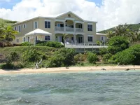OCEANFRONT LUXURY VILLA, 4900sf, 4br, 4bth, billiards and Gym - 4-Star