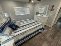 Sunshine, Sunsets and Sand - Just 3 minutes away! - Bungalows