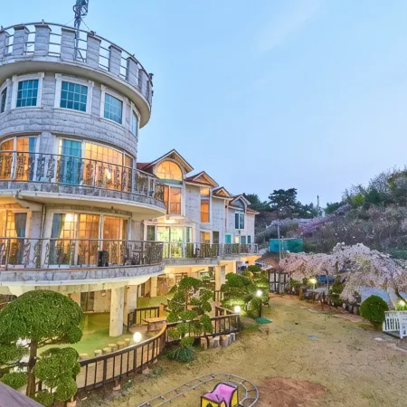 Seosan Gaetmaeul Villa Pension