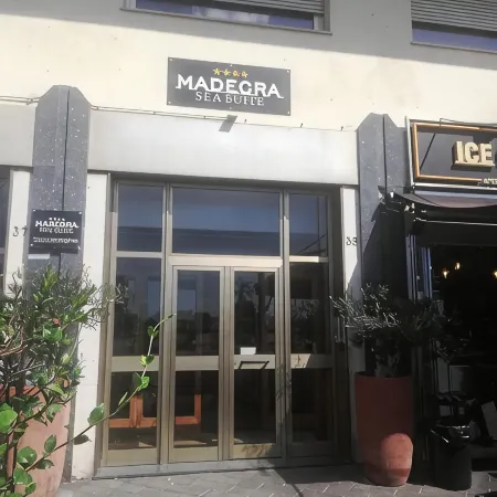 La Madegra Seasuite
