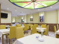 Agora Juan de Austria Hotels near Chamberi