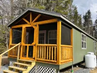 Green Cabin in Surry close to Acadia and Bar Harbor Hotele w: Surry