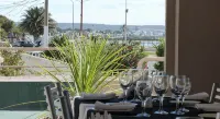 Costanera Hotel - breakfast