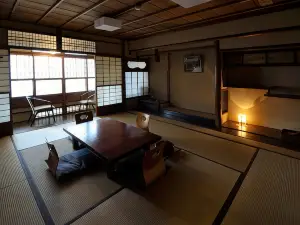 Izuyasu Traditional Kyoto Inn Serving Kyoto Cuisine