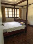 House with private pool and extensive garden - Bungalows