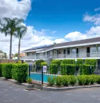 Park Motor Inn - parking