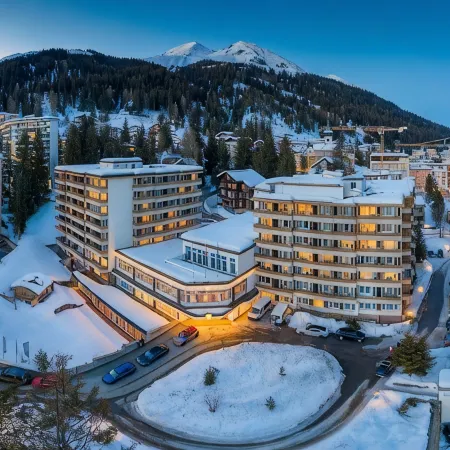 Mountain Plaza Hotel Отели в г. Давос