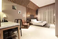Menteng Park Exclusive Emerald - Condos