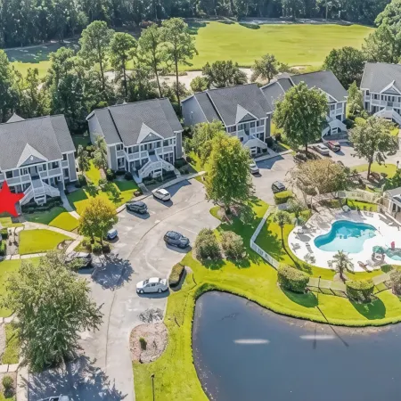 Charming First Floor 3-bedroom condo with AC, WiFi in tranquil Pawleys Island