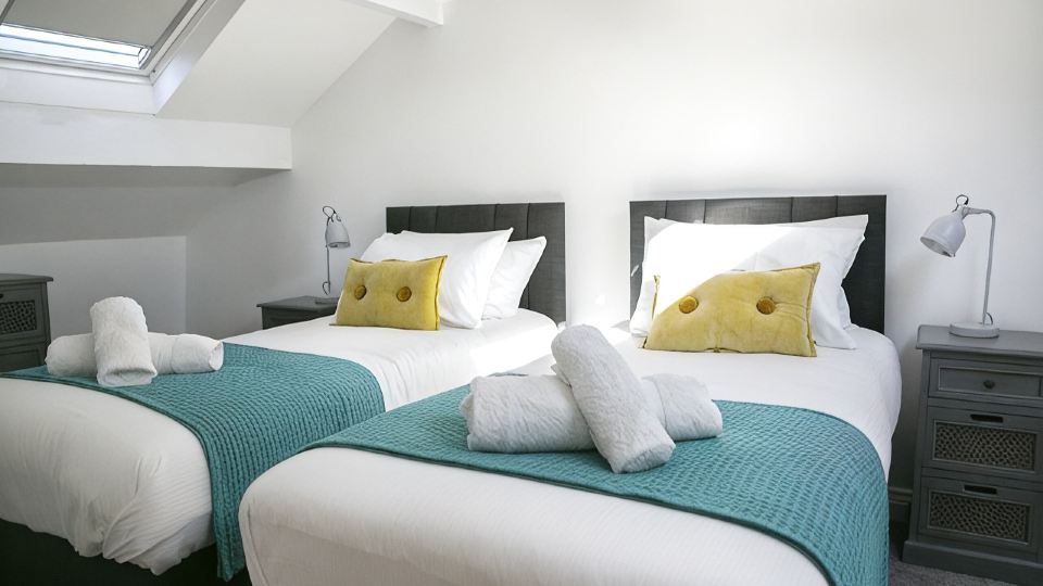 Deluxe 2 bedroom apartment.