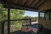 Family Fun Mountain Villa in San Diego Pool/Jacuzzi, Water-slide, PickleBall
