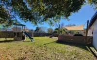 Modern Home ¤ Close to Shopping, Dining & Downtown! Outdoor Dinning & Firepit! - Wifi