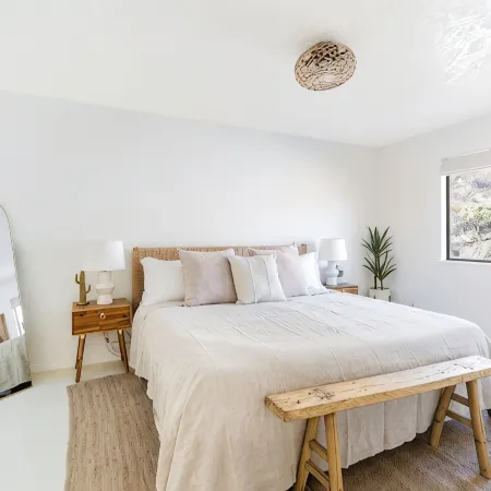Scenic Mountain View Desert Escape. Located between Palm Springs & Joshua Tree