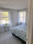 Spacious 5-bedroom house with hot tub and pool - Boutique