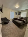 Newly Remodeled Charming Cozy 3-bedroom house in Anchorage with WiFi - 방갈로