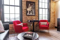 Modern loft with rustic character steps to downtown Stratford