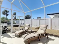 Walk One Block to Beach, Pool, Spacious for Families, Sleeps 12 - 4-Star