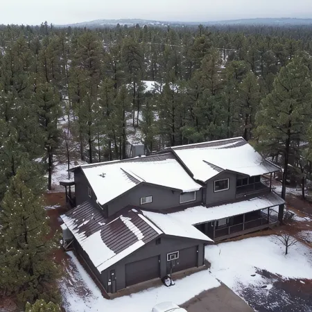 Luxury Cabin for all ages in charming Show Low!