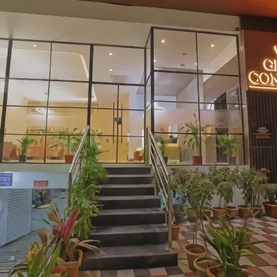 Grand Continent Hotel Gachibowli, US Consulate Hotels near ISB