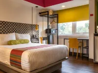 Hotel Estancias VIVE MX Cuauhtemoc, Trademark by Wyndham Hotels near Polanquito