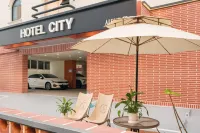 Mokpo  City Hotel - Pools